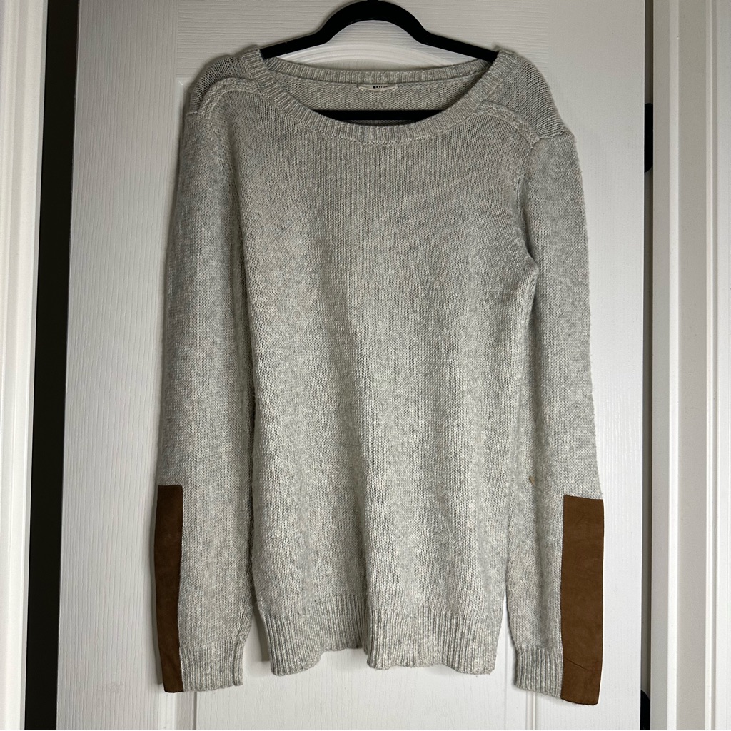 La Made Gray Sweater With Brown Accents